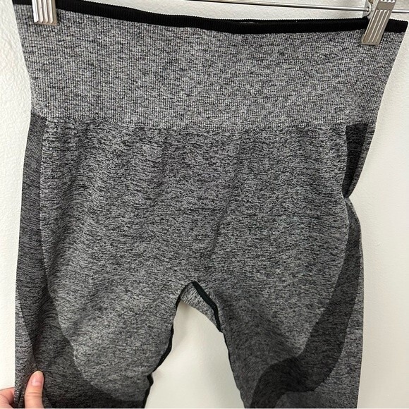 PINK Victoria’s Secret Grey Seamless High-Waist Workout Tight Size Medium - Picture 8 of 16